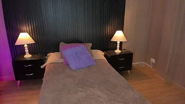 SummersAngel online show from September 25, 2025, 2:32 pm