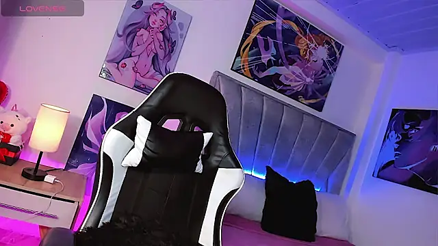 alexia mattel online show from April 15, 2026, 7:58 pm