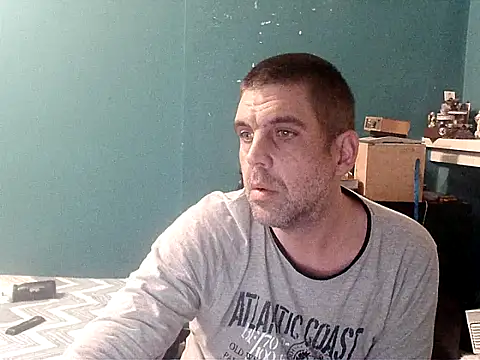 YouWantMe666 online show from November 9, 2025, 10:08 pm