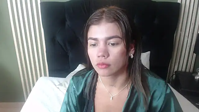Snapshot of Gissel_Angel chatting on January 23, 2025, 11:26 pm Gissel Angel online show from January 23, 2025, 11:26 pm