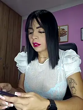 Snapshot of Tamyjenkins1 chatting on October 23, 2025, 12:32 am Tamyjenkins1 online show from October 23, 2025, 12:32 am