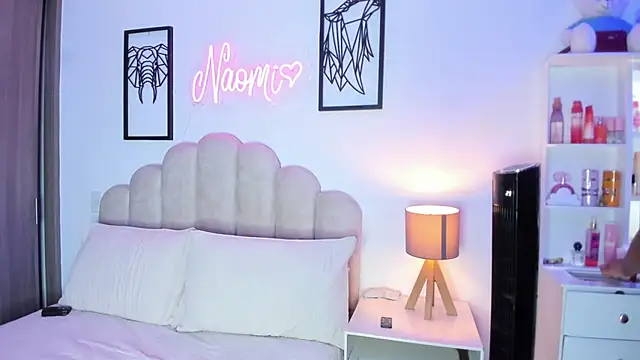 NaomiAsha online show from July 8, 2026, 1:26 pm