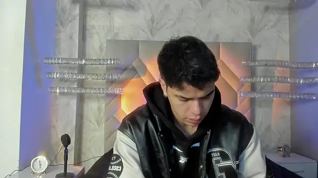 Snapshot of AndyPalmer_ chatting on January 16, 2025, 12:09 pm AndyPalmer online show from January 16, 2025, 12:09 pm