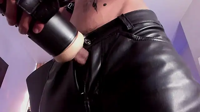 Snapshot of AndyPalmer_ chatting on March 7, 2025, 5:17 pm AndyPalmer online show from March 7, 2025, 5:17 pm