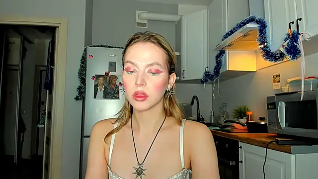 Snapshot of Niky__Jess chatting on January 12, 2025, 10:12 am Niky  Jess online show from January 12, 2025, 10:12 am