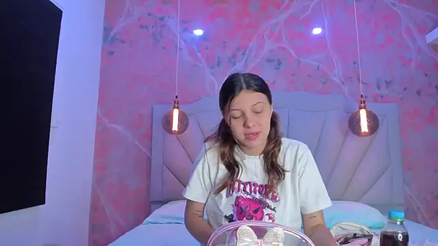 AngelaaCute  online show from February 27, 2025, 12:23 pm