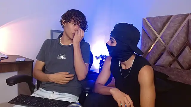 Snapshot of nickolas_moon chatting on February 23, 2025, 1:53 pm nickolas moon online show from February 23, 2025, 1:53 pm