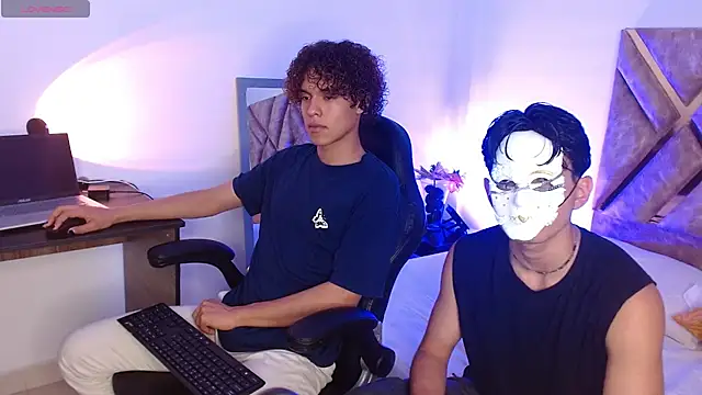 Snapshot of nickolas_moon chatting on March 8, 2025, 6:05 pm nickolas moon online show from March 8, 2025, 6:05 pm