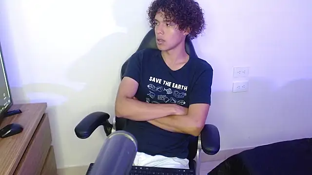 Snapshot of nickolas_moon chatting on September 10, 2025, 3:12 pm nickolas moon online show from September 10, 2025, 3:12 pm