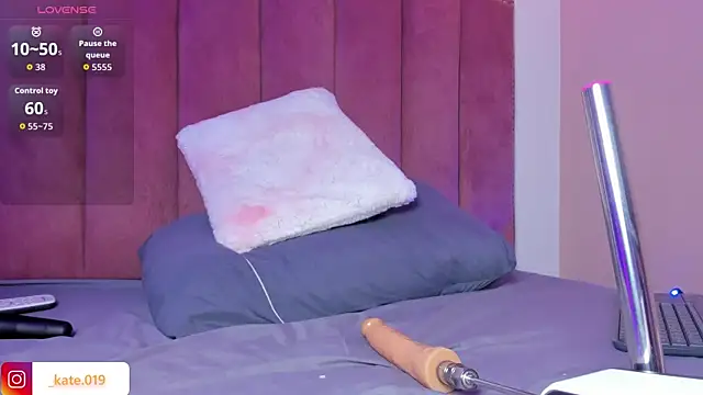 Snapshot of Kate_bale chatting on October 9, 2025, 8:40 pm Kate bale online show from October 9, 2025, 8:40 pm