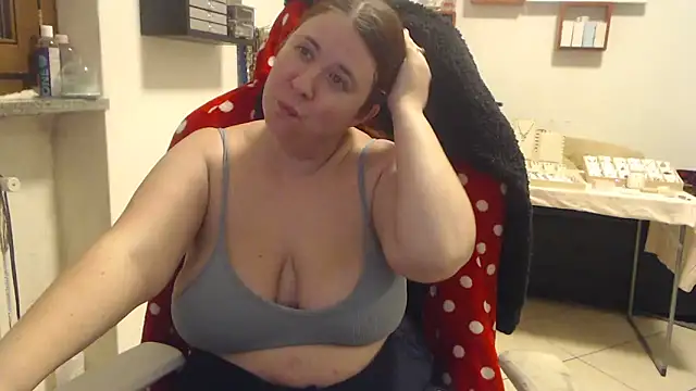 valerysexy online show from October 31, 2025, 11:06 pm