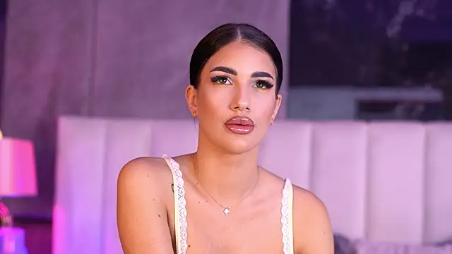 RaisaKali online show from October 14, 2025, 4:19 pm