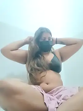 Hotmilfxox online show from December 9, 2024, 12:45 am