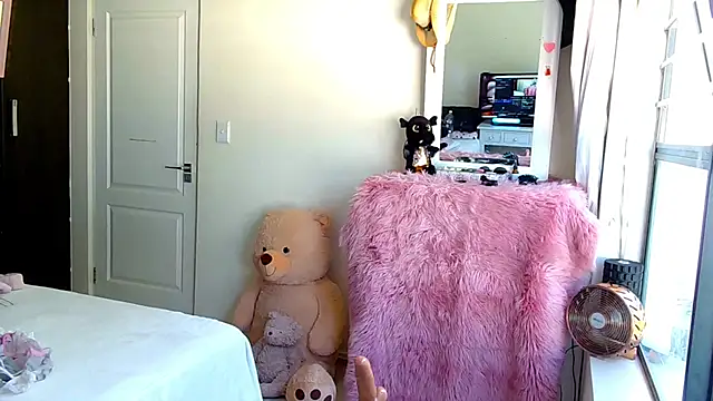 Luscious angell online show from January 23, 2025, 7:43 am