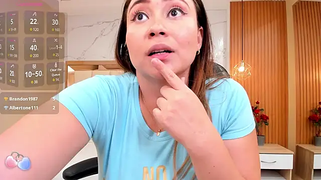 dulce santamaria online show from December 5, 2024, 1:14 am