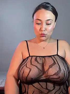 dulce santamaria online show from March 2, 2025, 6:48 am