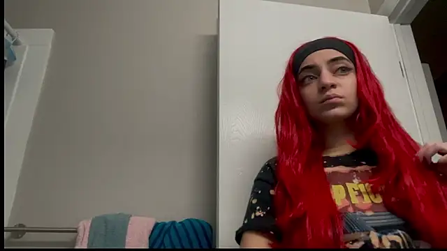 Snapshot of babybimbo chatting on December 18, 2024, 12:10 am babybimbo online show from December 18, 2024, 12:10 am