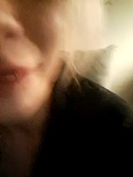 Snapshot of LillaFia chatting on October 5, 2025, 1:48 am LillaFia online show from October 5, 2025, 1:48 am