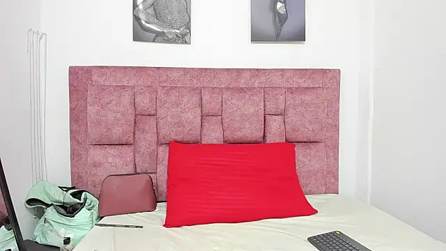 Snapshot of Ana_star_ chatting on January 20, 2025, 1:07 am Ana star  online show from January 20, 2025, 1:07 am