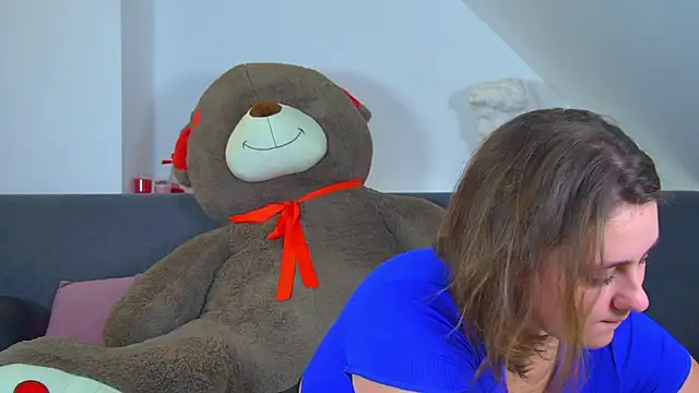 MaryMurray online show from October 5, 2025, 6:28 pm