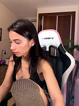 Snapshot of Adriennesexxx chatting on January 18, 2026, 2:54 pm Adriennesexxx online show from January 18, 2026, 2:54 pm