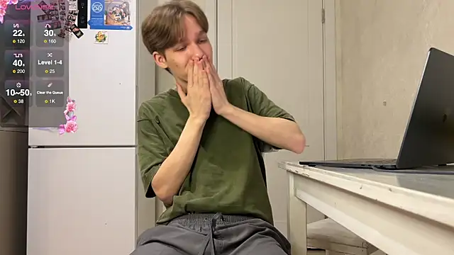 gay boyss online show from March 4, 2025, 5:56 pm