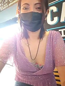 Lunababymylove online show from June 10, 2026, 4:50 pm