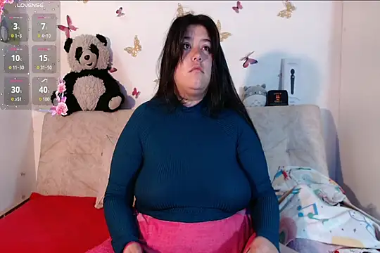 LennaTurnerr online show from February 12, 2026, 2:23 pm