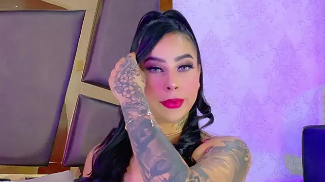 Snapshot of GiahDaniels chatting on February 15, 2026, 9:30 am GiahDaniels online show from February 15, 2026, 9:30 am