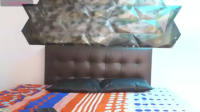 ling ling24 online show from December 6, 2024, 3:22 pm