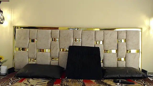 ling ling24 online show from January 28, 2025, 6:16 am