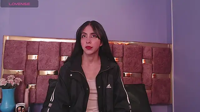 ling ling24 online show from February 5, 2025, 3:13 am