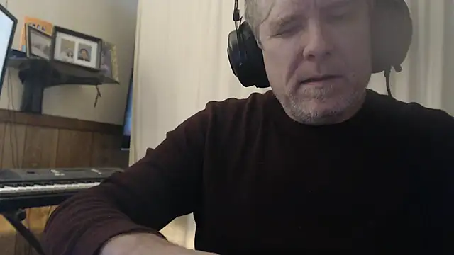 BrisonChase online show from March 7, 2025, 2:36 am