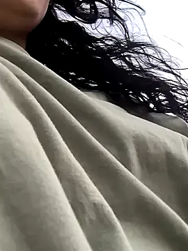 Snapshot of Fun_Everywhere chatting on December 15, 2024, 7:21 pm Fun Everywhere online show from December 15, 2024, 7:21 pm