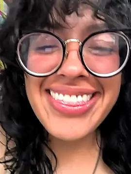 Snapshot of Fun_Everywhere chatting on March 5, 2025, 9:37 pm Fun Everywhere online show from March 5, 2025, 9:37 pm