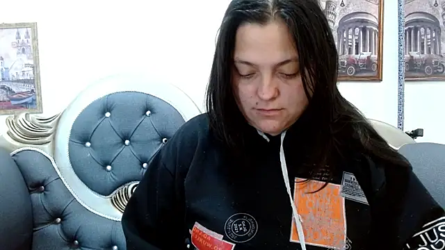 Snapshot of KataleyaStiward chatting on June 19, 2026, 12:31 pm KataleyaStiward online show from June 19, 2026, 12:31 pm