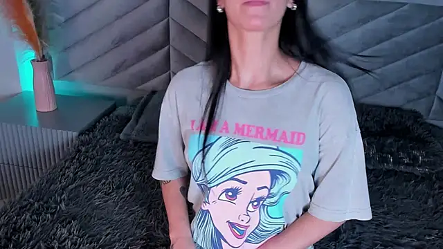 Snapshot of Ary_thompson__ chatting on December 5, 2024, 8:11 pm Ary thompson online show from December 5, 2024, 8:11 pm