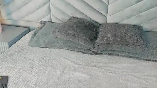 Snapshot of Ary_thompson__ chatting on December 14, 2024, 7:25 pm Ary thompson online show from December 14, 2024, 7:25 pm