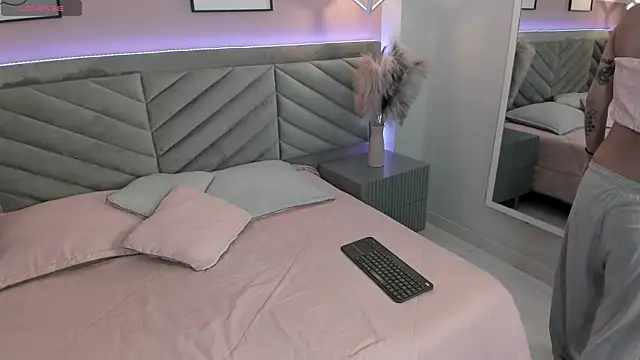 Snapshot of Ary_thompson__ chatting on January 28, 2025, 8:26 pm Ary thompson online show from January 28, 2025, 8:26 pm