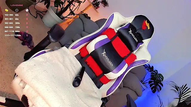 Snapshot of _Miss_Anna_ chatting on February 4, 2025, 7:29 am  Miss Anna  online show from February 4, 2025, 7:29 am