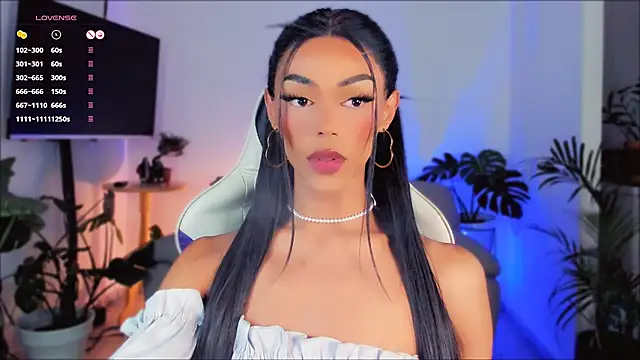 Snapshot of _Miss_Anna_ chatting on February 4, 2025, 10:32 am  Miss Anna  online show from February 4, 2025, 10:32 am