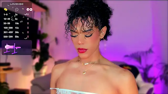 Snapshot of _Miss_Anna_ chatting on March 14, 2025, 1:57 pm  Miss Anna  online show from March 14, 2025, 1:57 pm