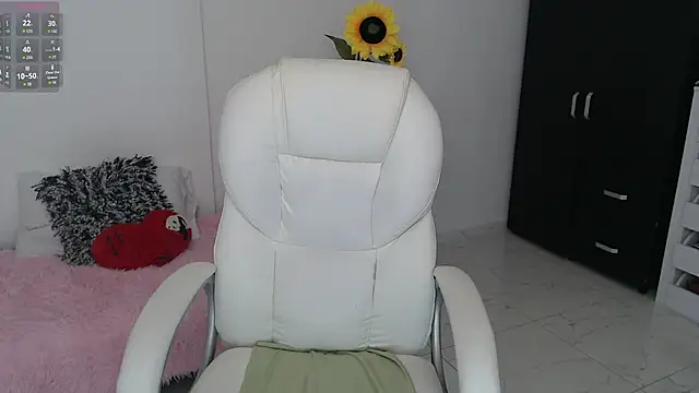 Snapshot of Ghada_milf chatting on December 24, 2024, 2:10 am Ghada milf online show from December 24, 2024, 2:10 am