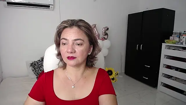 Snapshot of Ghada_milf chatting on January 24, 2025, 11:15 am Ghada milf online show from January 24, 2025, 11:15 am