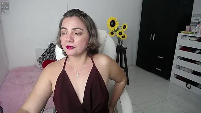 Snapshot of Ghada_milf chatting on February 20, 2025, 2:18 am Ghada milf online show from February 20, 2025, 2:18 am