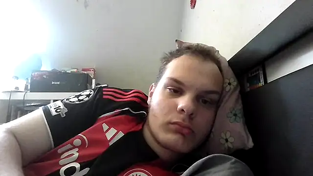 Nicolasjlhkjzl online show from May 9, 2026, 11:26 am