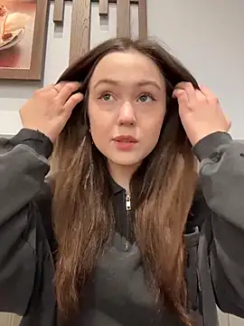 Peachy Dream online show from April 14, 2026, 3:40 pm