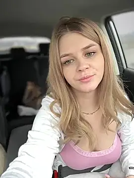 Love Bri online show from March 13, 2025, 6:58 am