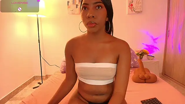 Meganbarko1 online show from March 27, 2026, 6:51 pm