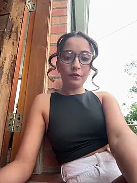 Penelope-Hot online show from April 17, 2026, 9:07 pm